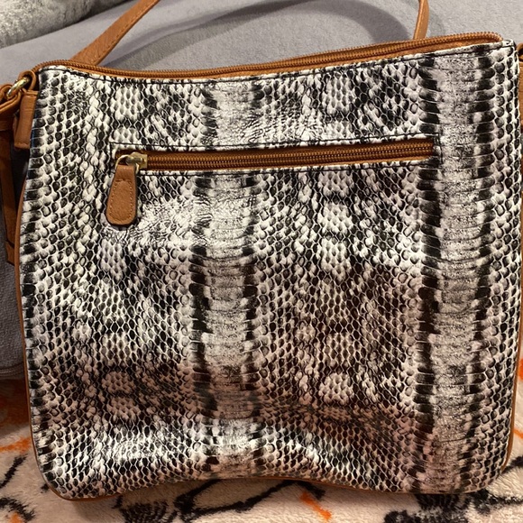 Purse - Picture 2 of 4